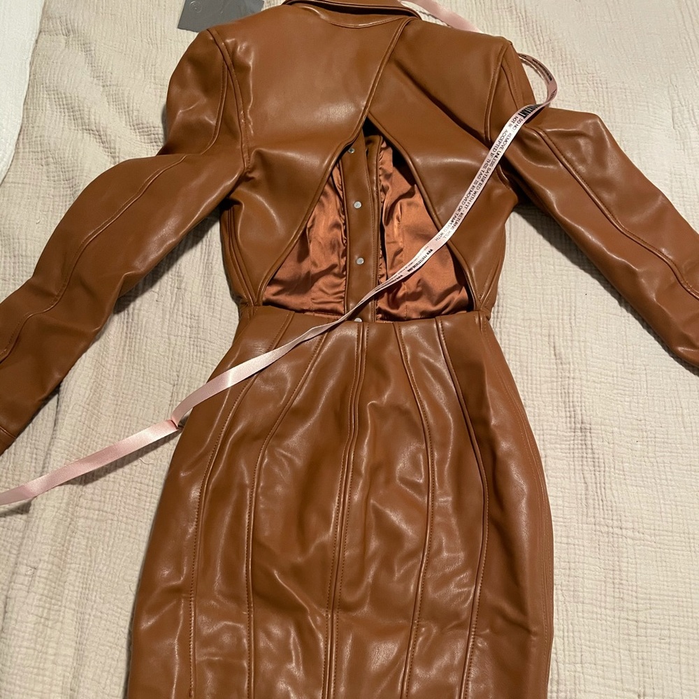 NWT House of CB Crystal Leather Open Back Tan Dress - Picture 7 of 8